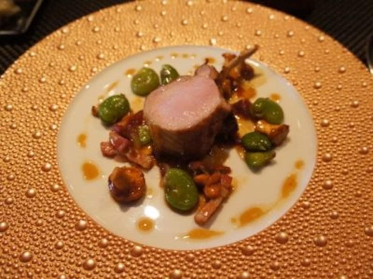 骨付きポークのグリル　旬野菜添え