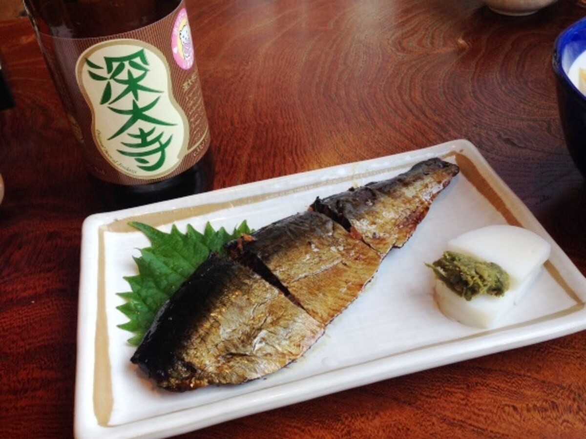 「深大寺ビール」と一品料理「にしん」