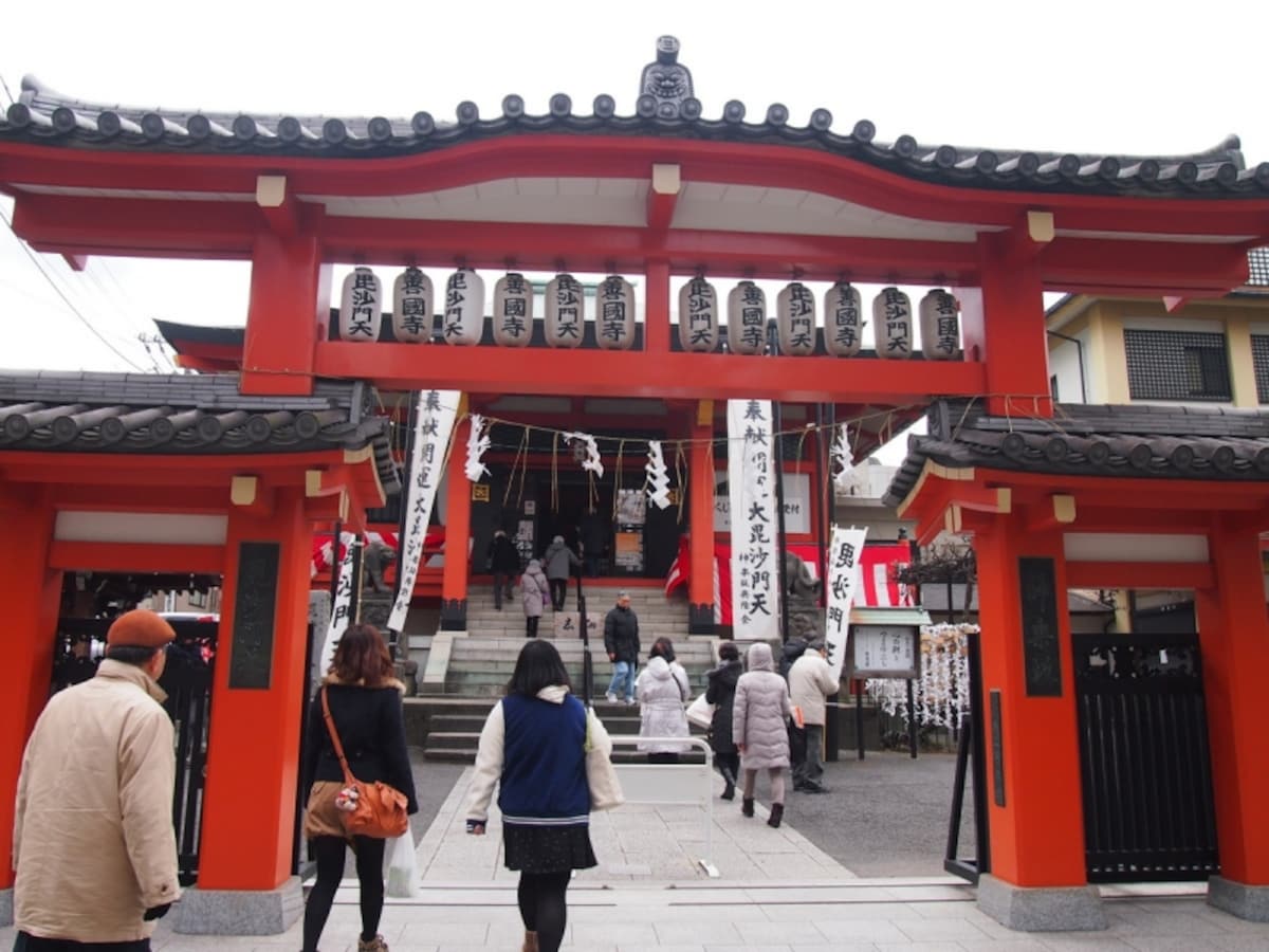 新宿山ノ手七福神めぐりのゴールかスタートになるケースが多い