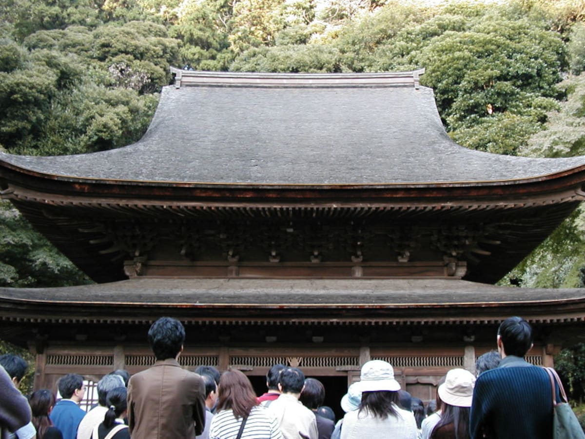 国宝の「舎利殿」
