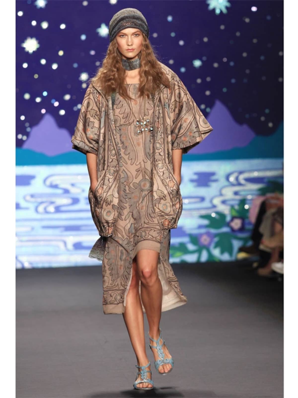 ANNA SUI 