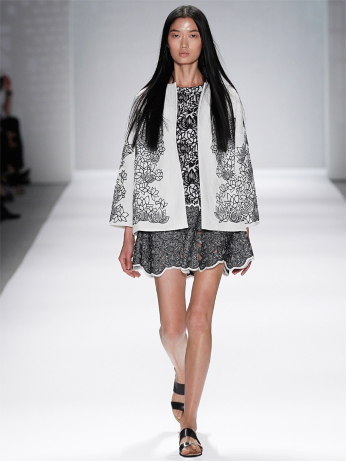 VIVIENNE TAM