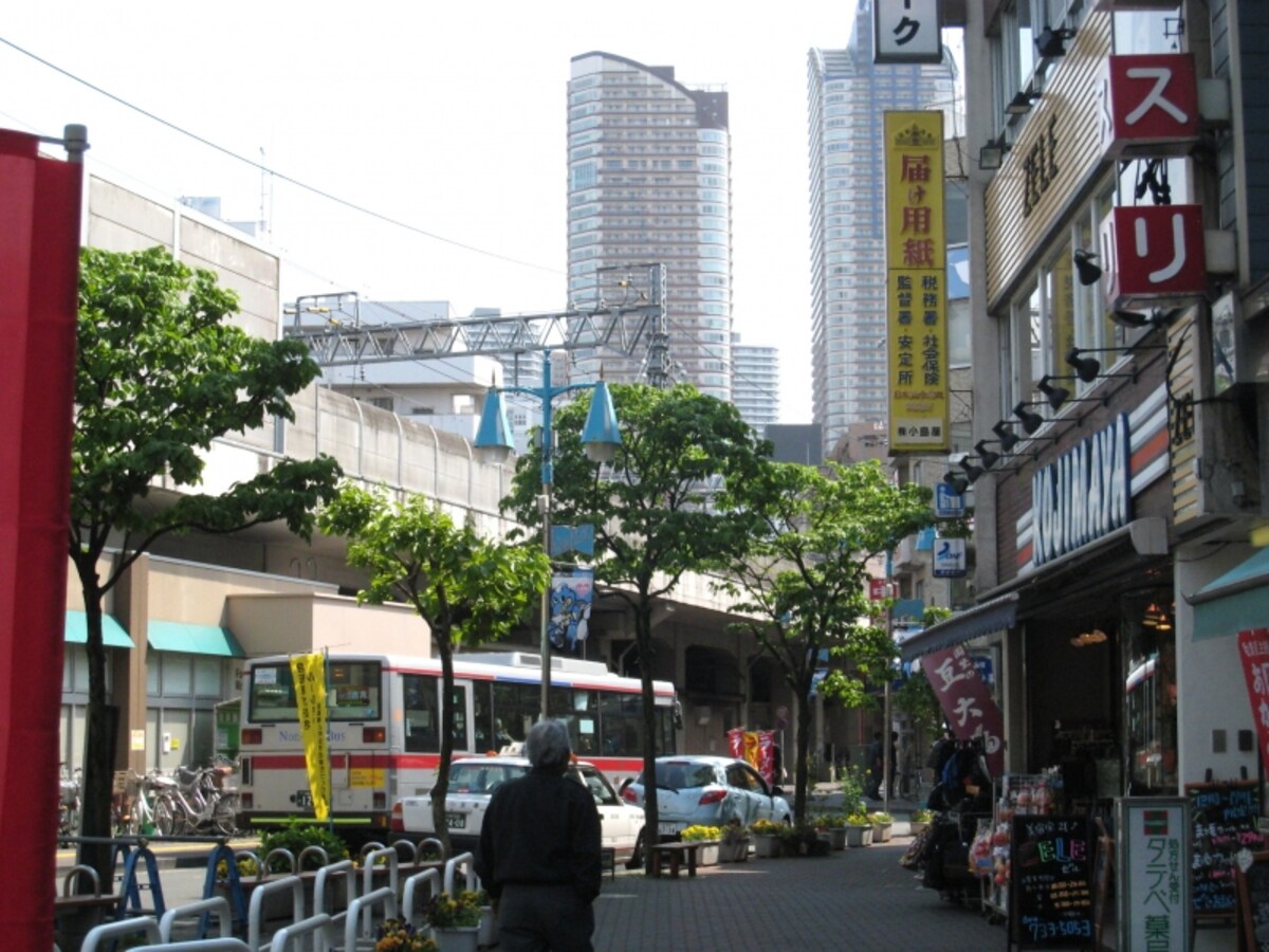 新丸子駅前