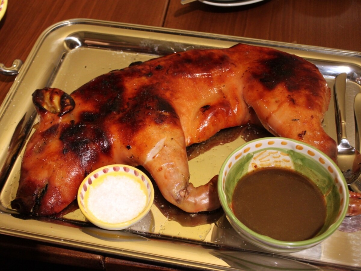 子豚の丸焼き　100ｇ　1500円