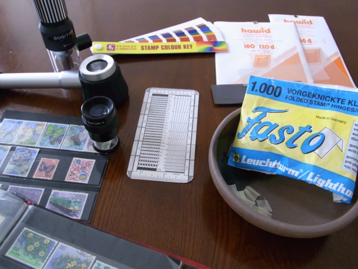 便利な切手収集用品