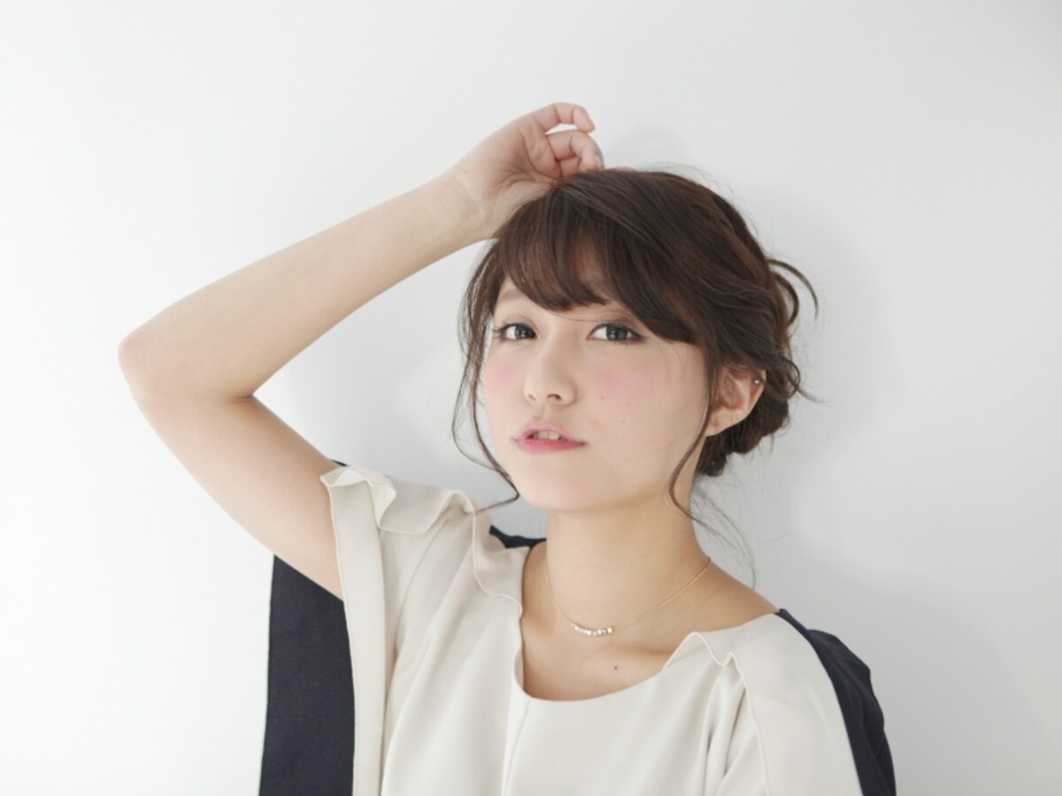 簡単で崩れにくい編み込みヘアアレンジ