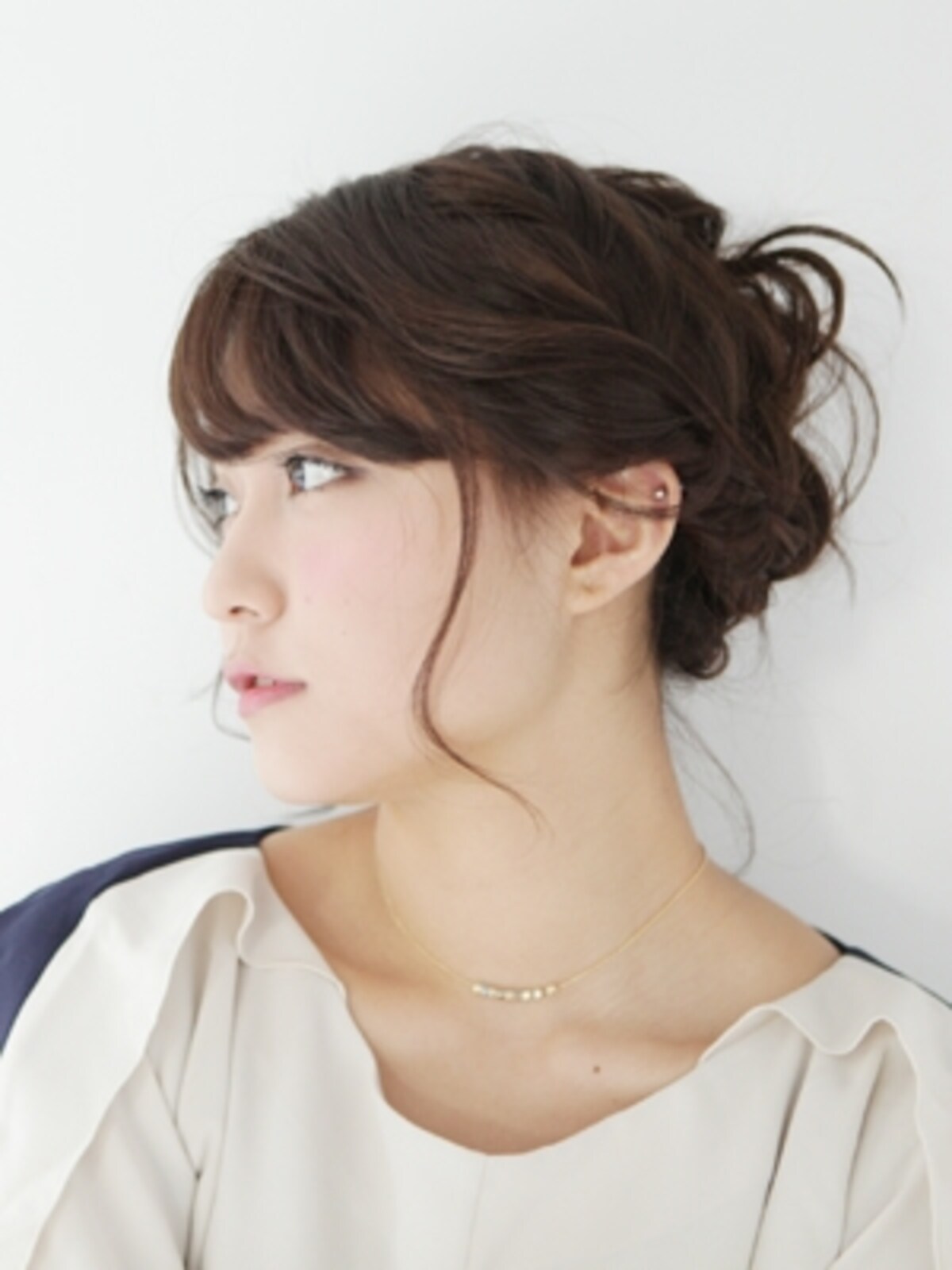 簡単で崩れにくい編み込みヘアアレンジ・サイド
