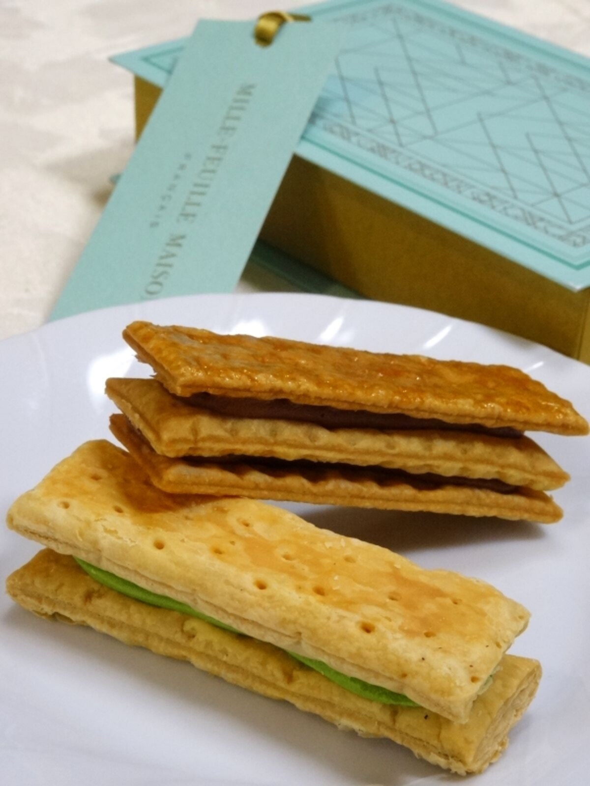 「ミルフィユ メゾン フランセ」の「ミルフィユ スペシャリテ」（4個入税込1080円）