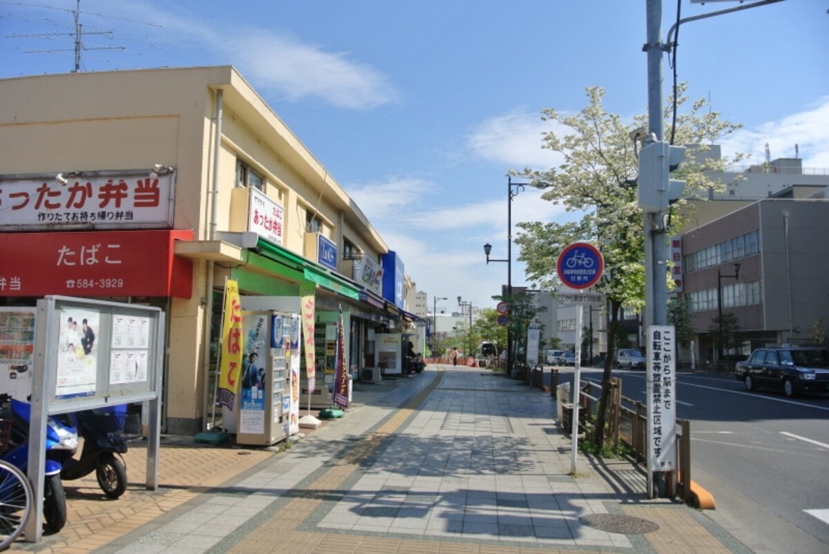 クレヴィア豊田多摩平の森RESIDENCEから駅へ向かう沿道