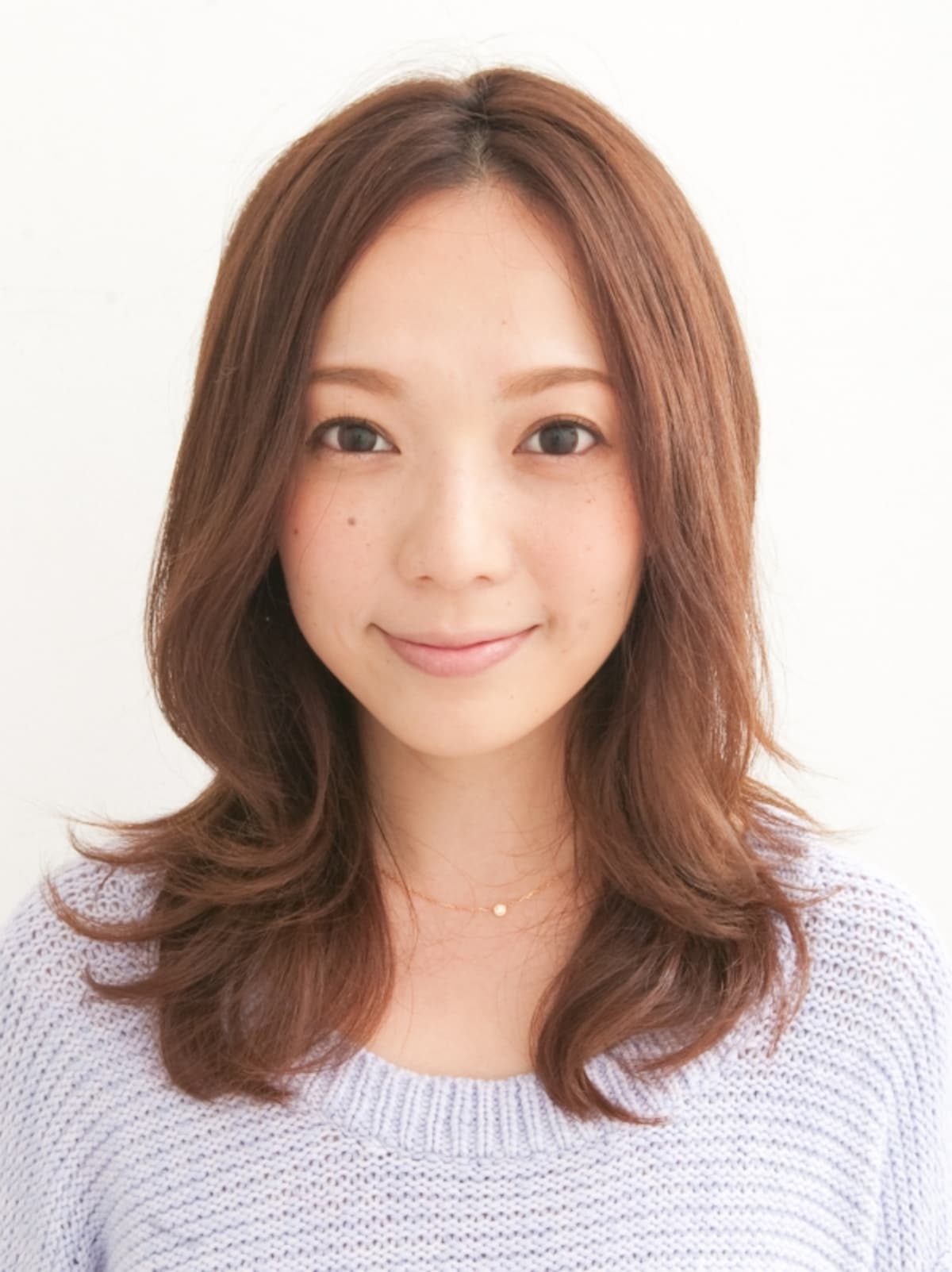 セミロングパーマスタイル