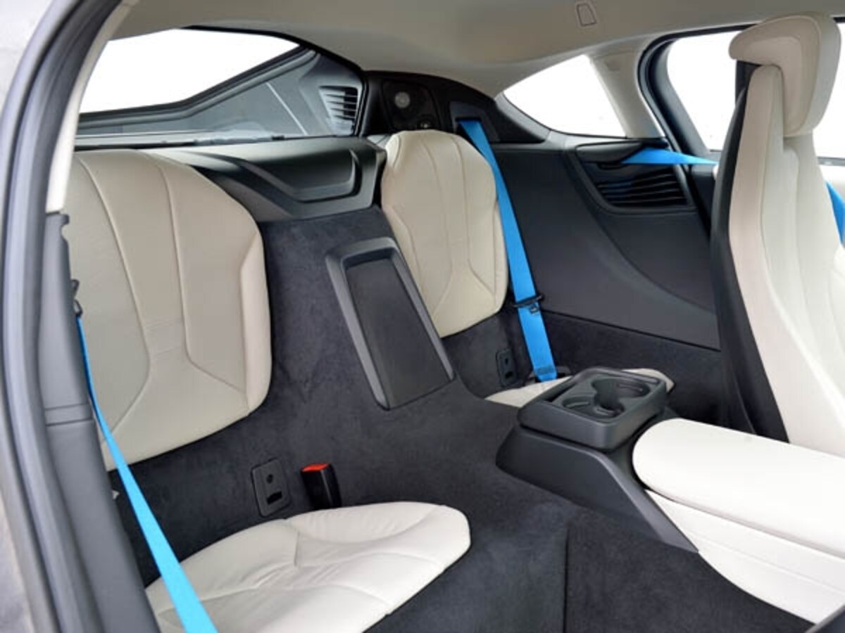 BMWi8