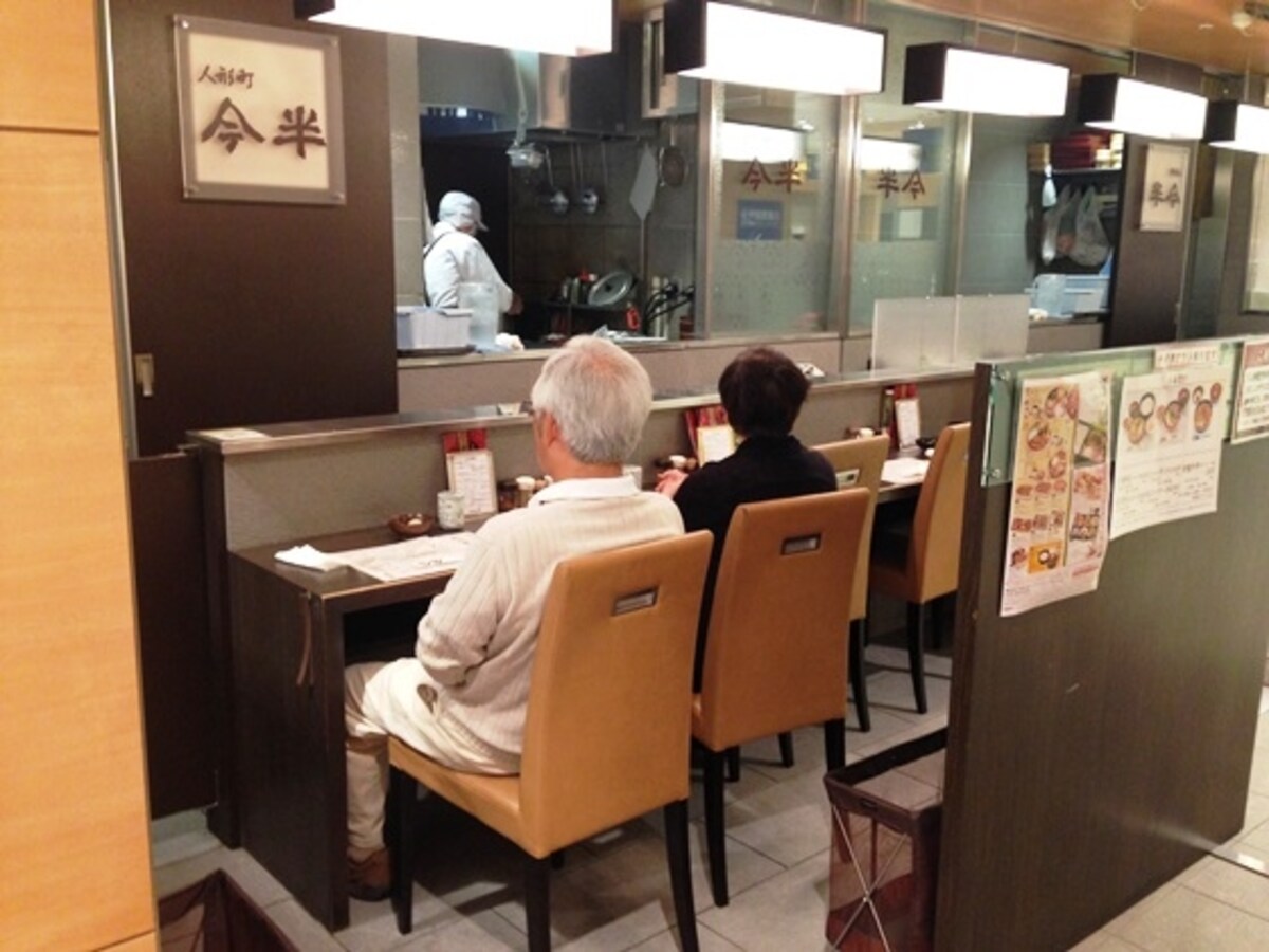 精肉販売店の右奥にある同コーナー
