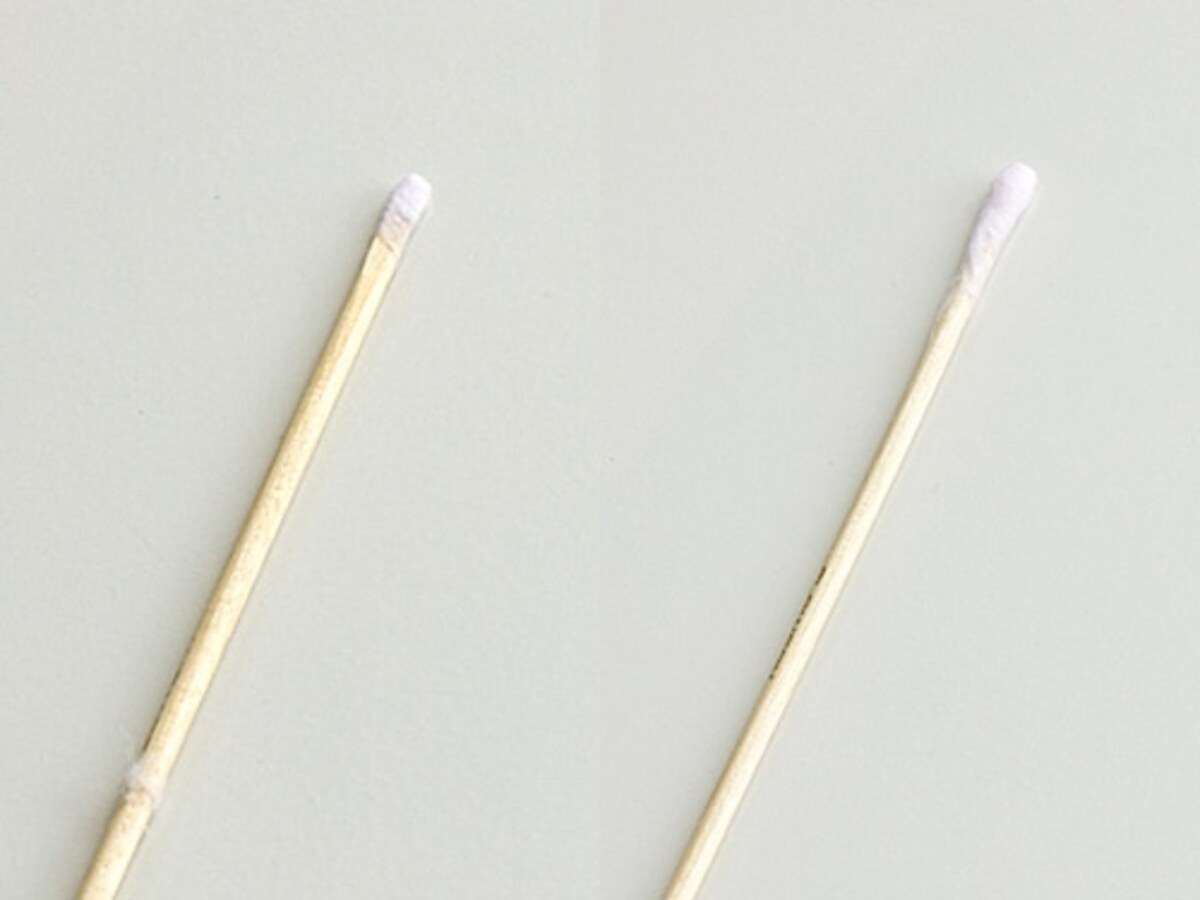 （左）薄めに巻いたコットンスティック、（右）厚めに巻いたコットンスティック