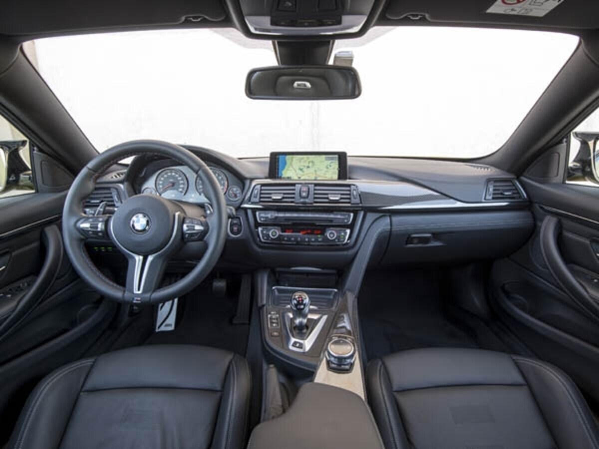 BMW M4クーぺ