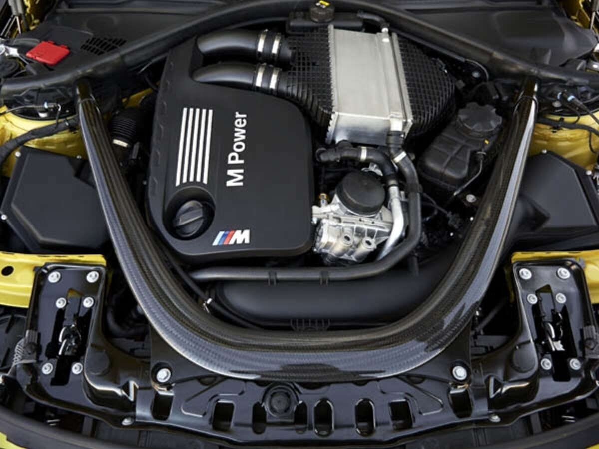 BMW M4クーぺ