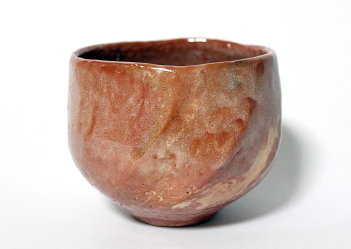 津田友子（京都）「赤樂茶碗」　2014年　陶 / 樂焼き