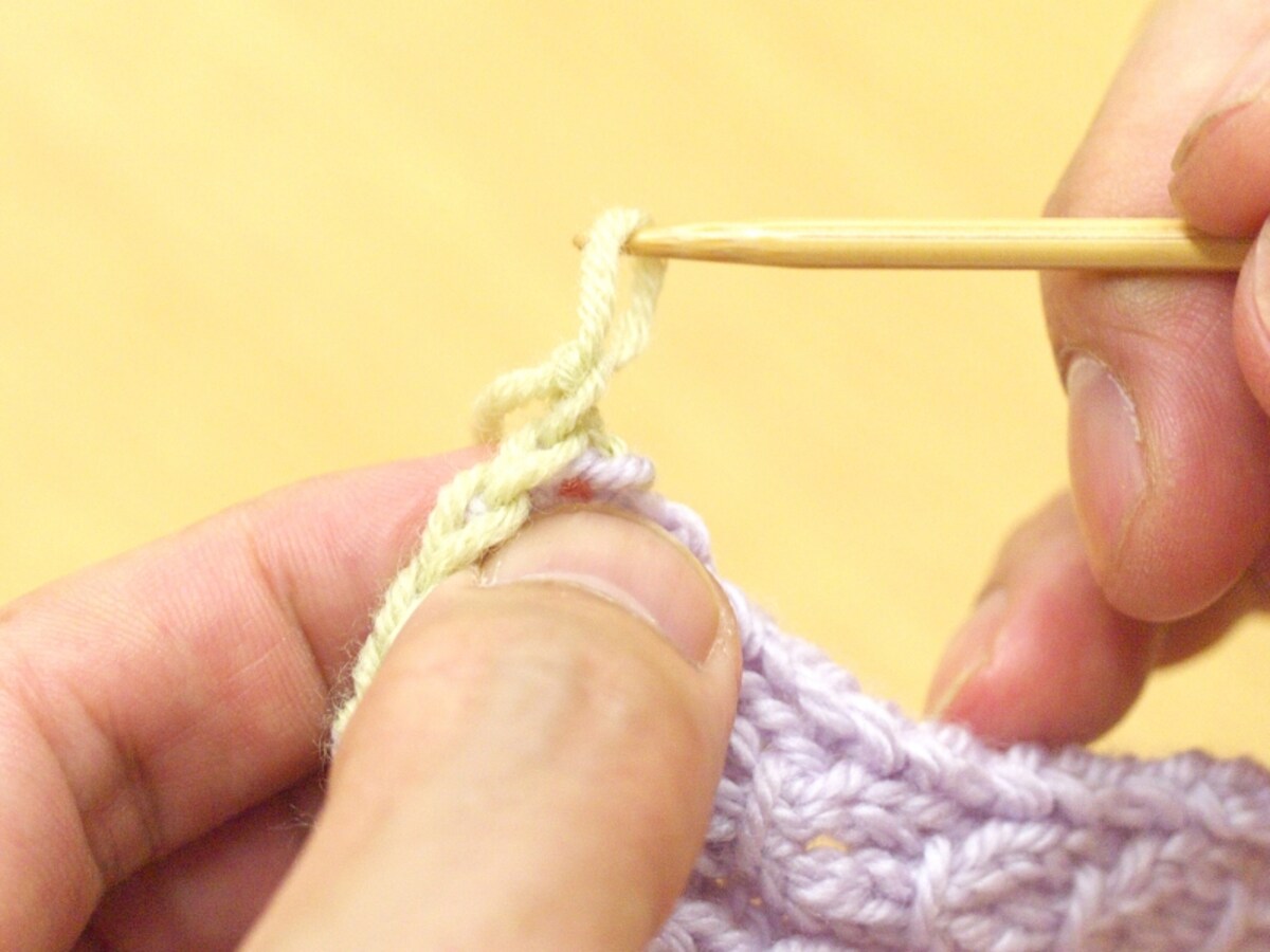 別鎖の作り目をほどく