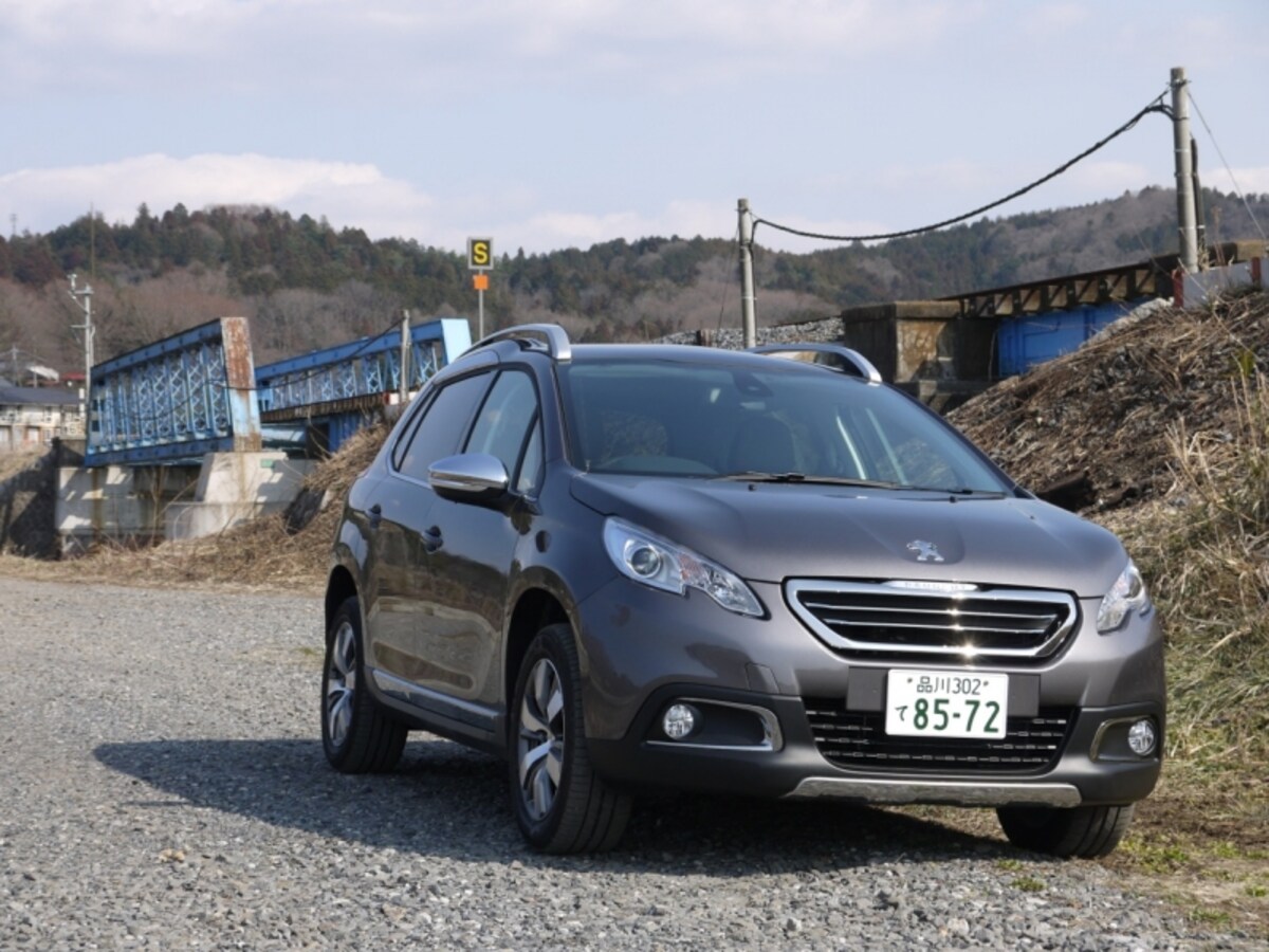 プジョー2008