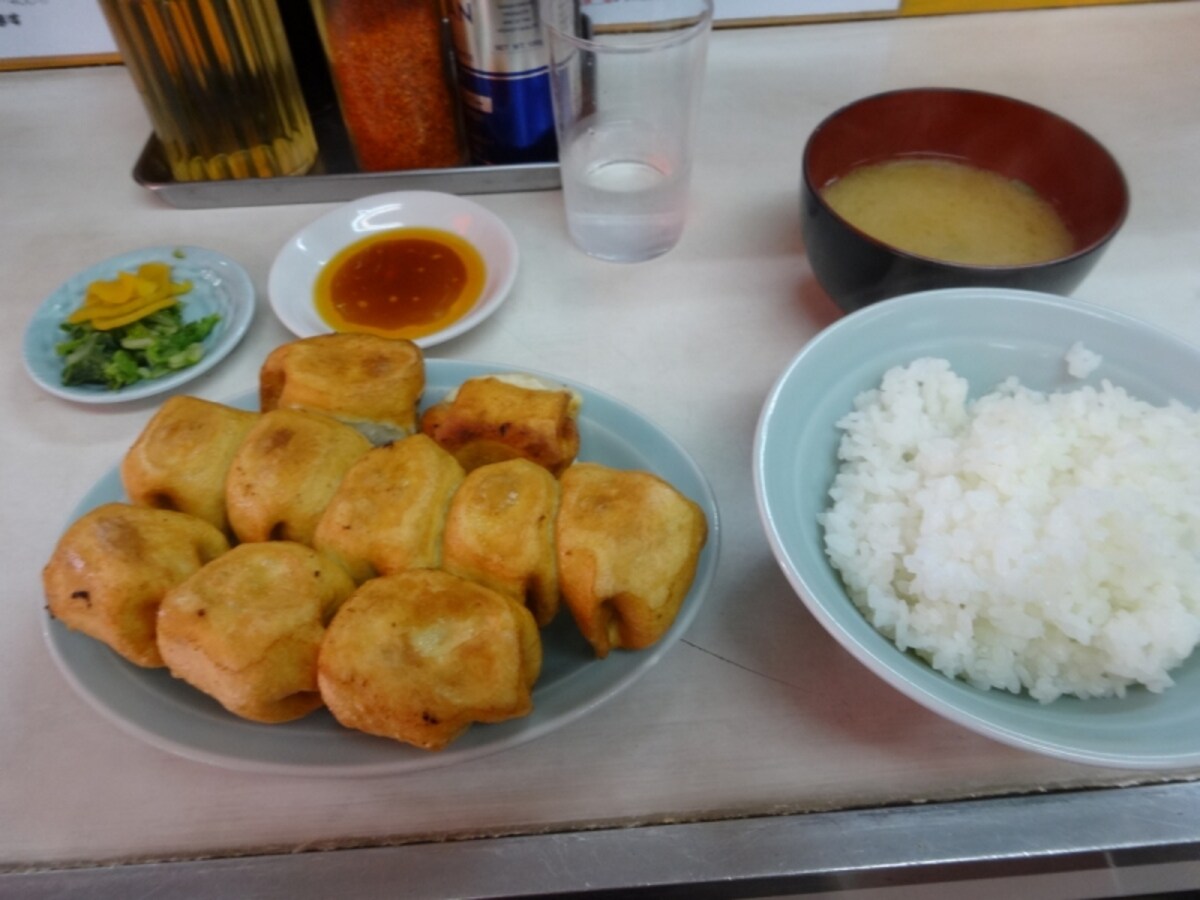 餃子は熱々なのでやけどしないように気をつけてね