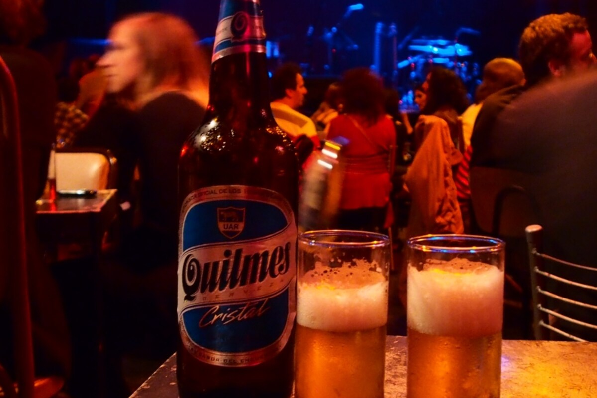 アルゼンチンビールの代名詞であるキルメスはどこに行っても飲める　写真提供：HUMMOCK Cafe