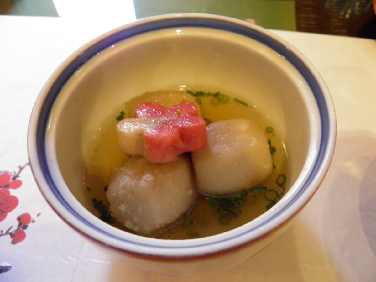 手間暇かけてつくられた里芋の煮物