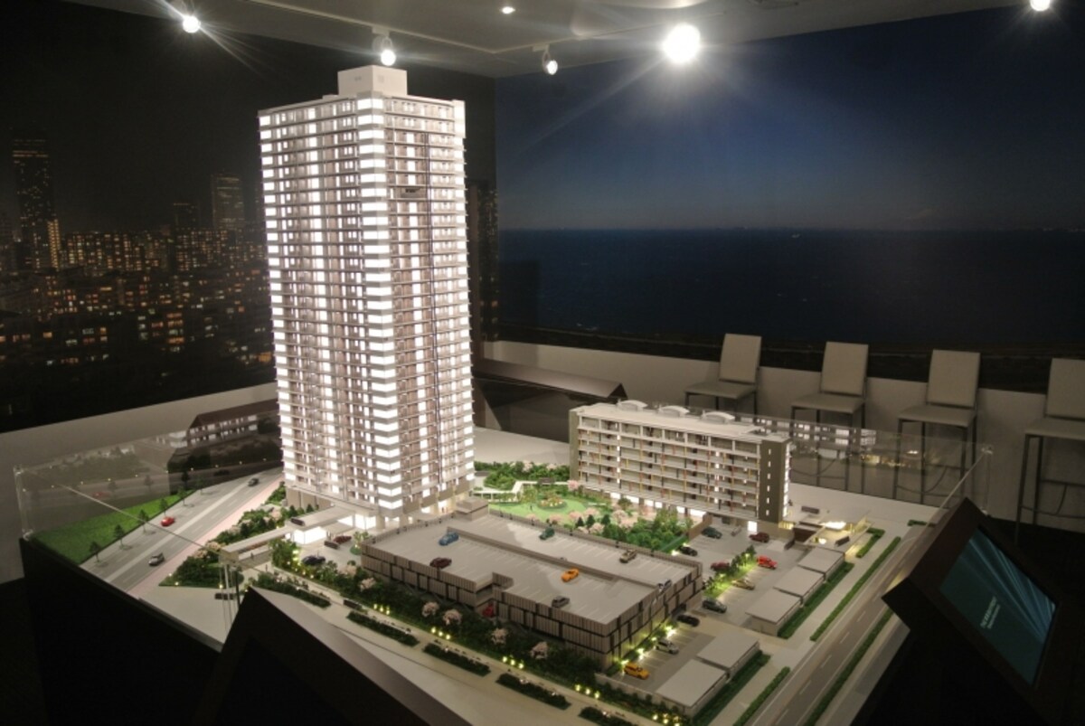 THE幕張BAYFRONT TOWER＆RESIDENCEの完成予想模型