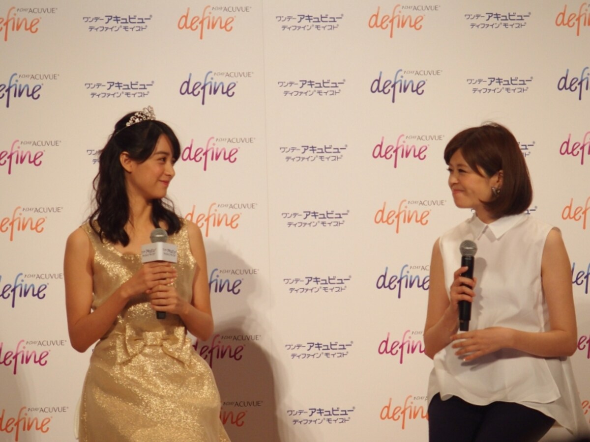 女性の輝きについて語る 山本美月さん（左）と新見千晶さん（右）。
