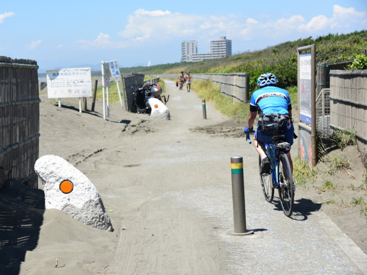 江ノ島－茅ヶ崎間の海辺のサイクリングコース