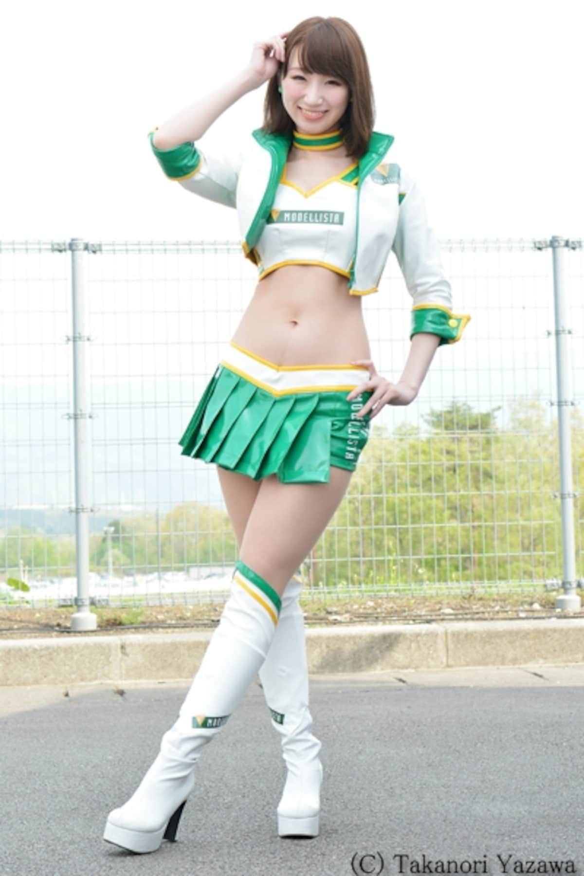 荒井華奈／モデリスタカスタマイズクイーン
