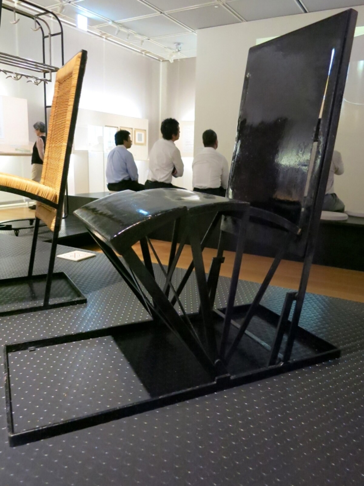 折りたたみ椅子MC763の画像 ●クリックすると拡大します。