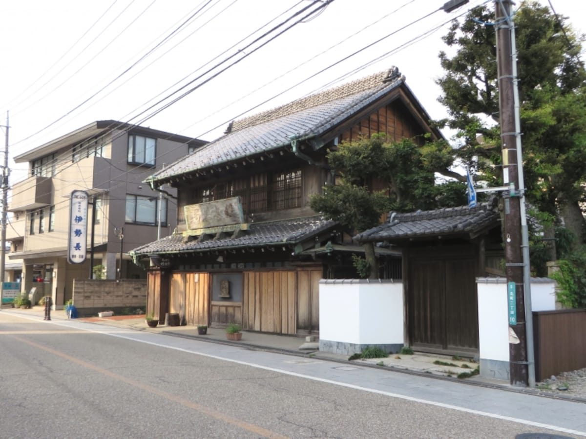 古い建物