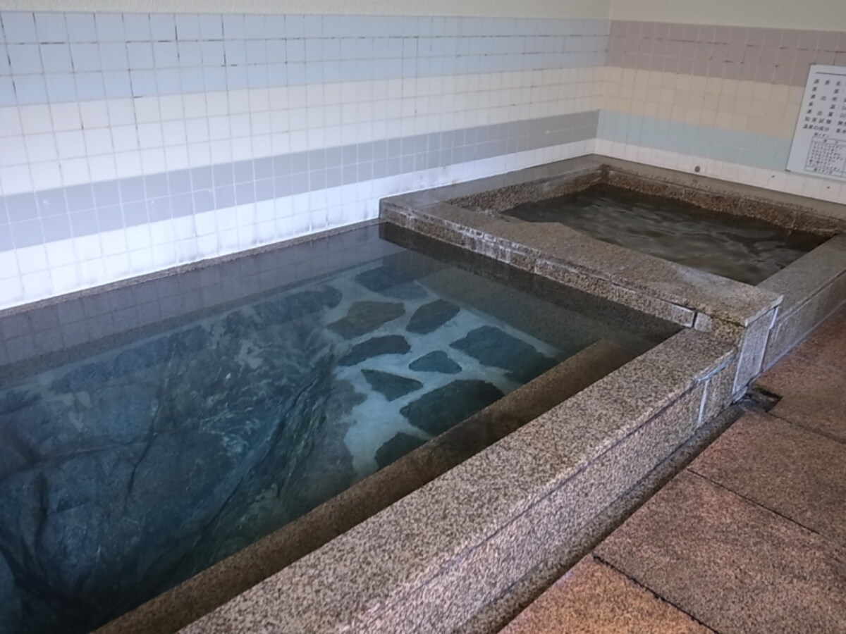 ぬる湯を独占