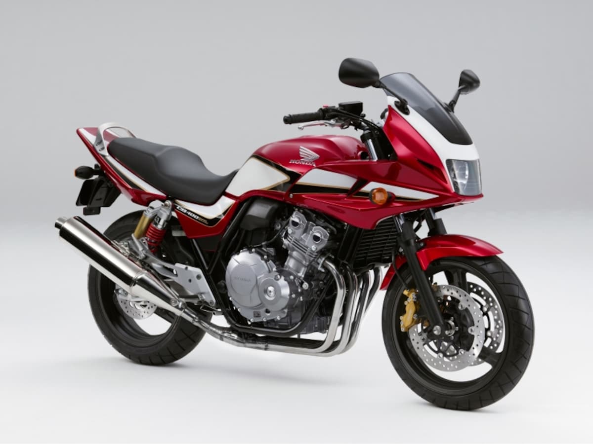 先日試乗したモデルチェンジ前のCB400SB