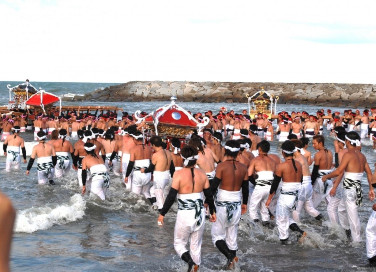 大原はだか祭り　汐ふみ