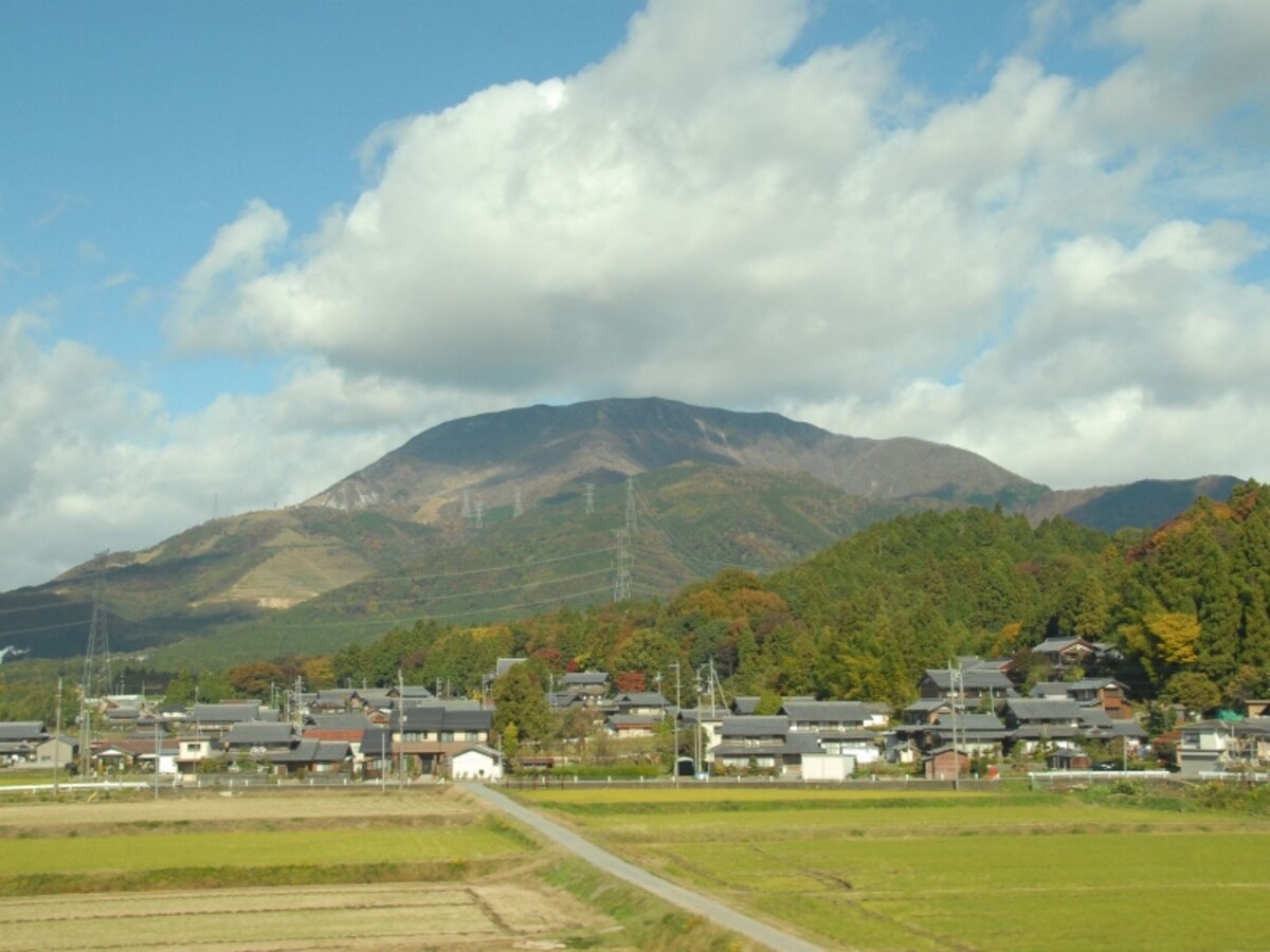 伊吹山