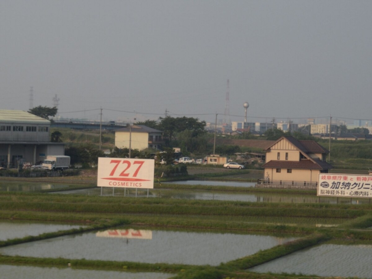 727
