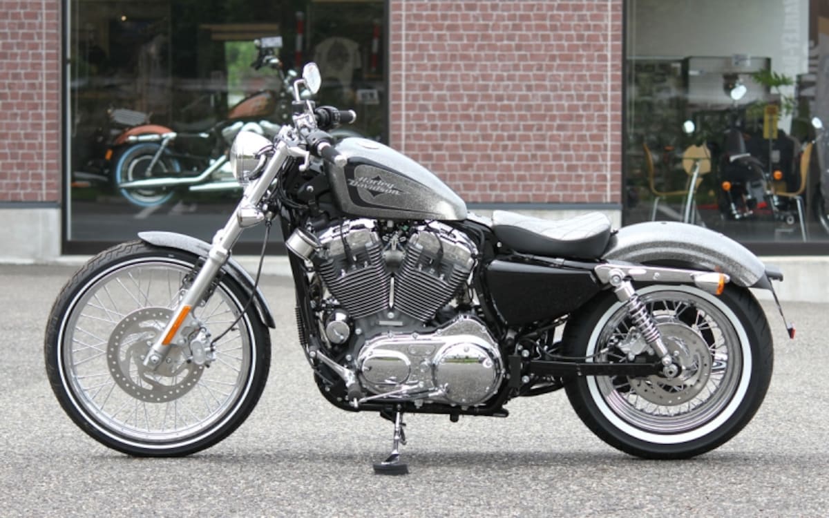 2014 XL1200V / HARLEY-DAVIDSON Alpha