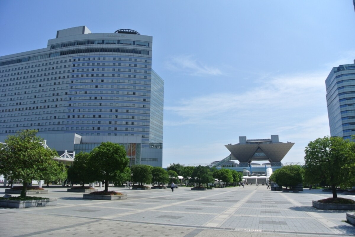 「国際展示場駅」前の広場