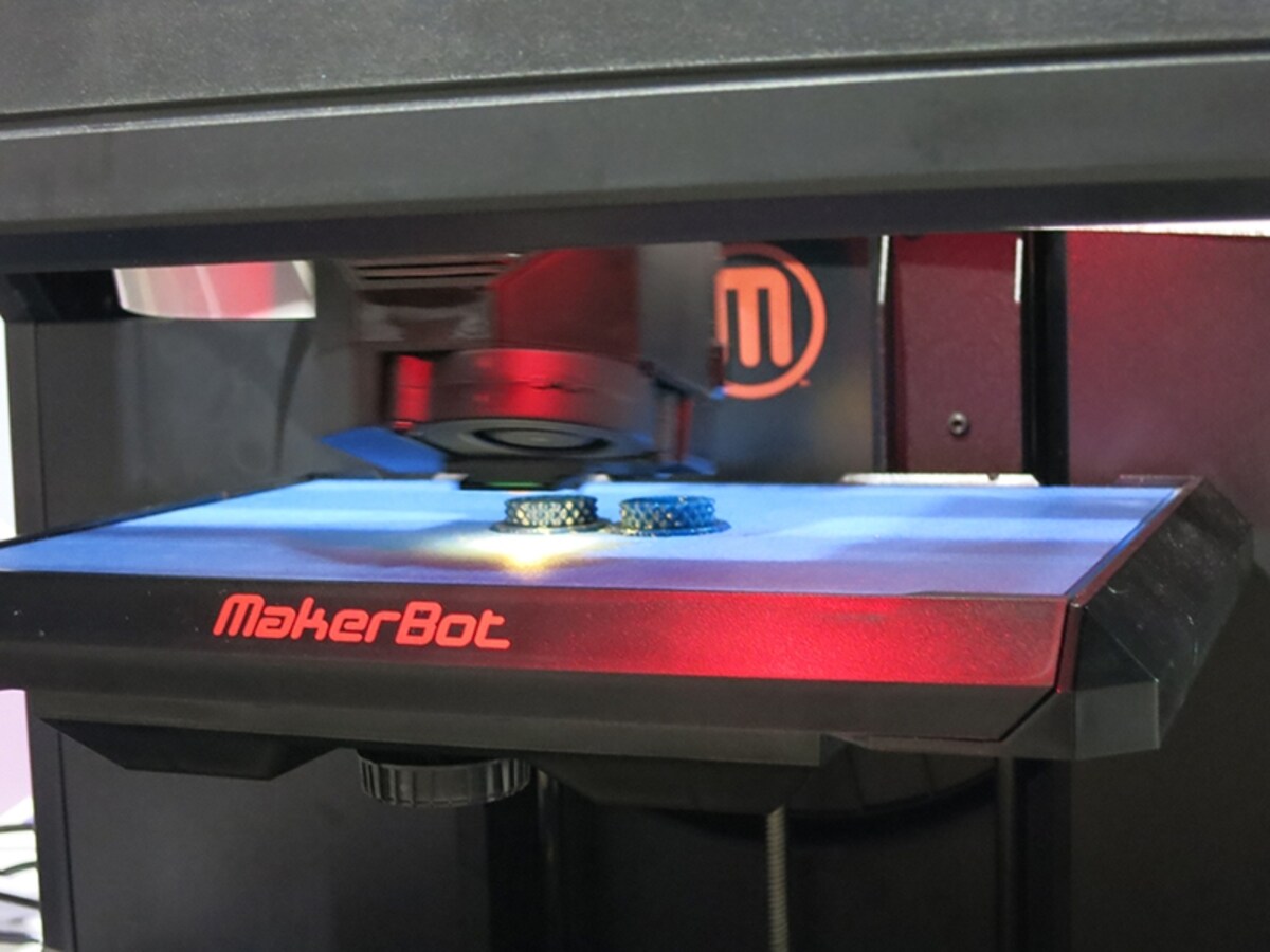 makerbotの3Dプリンターの操作の画像 ●クリックすると拡大します。