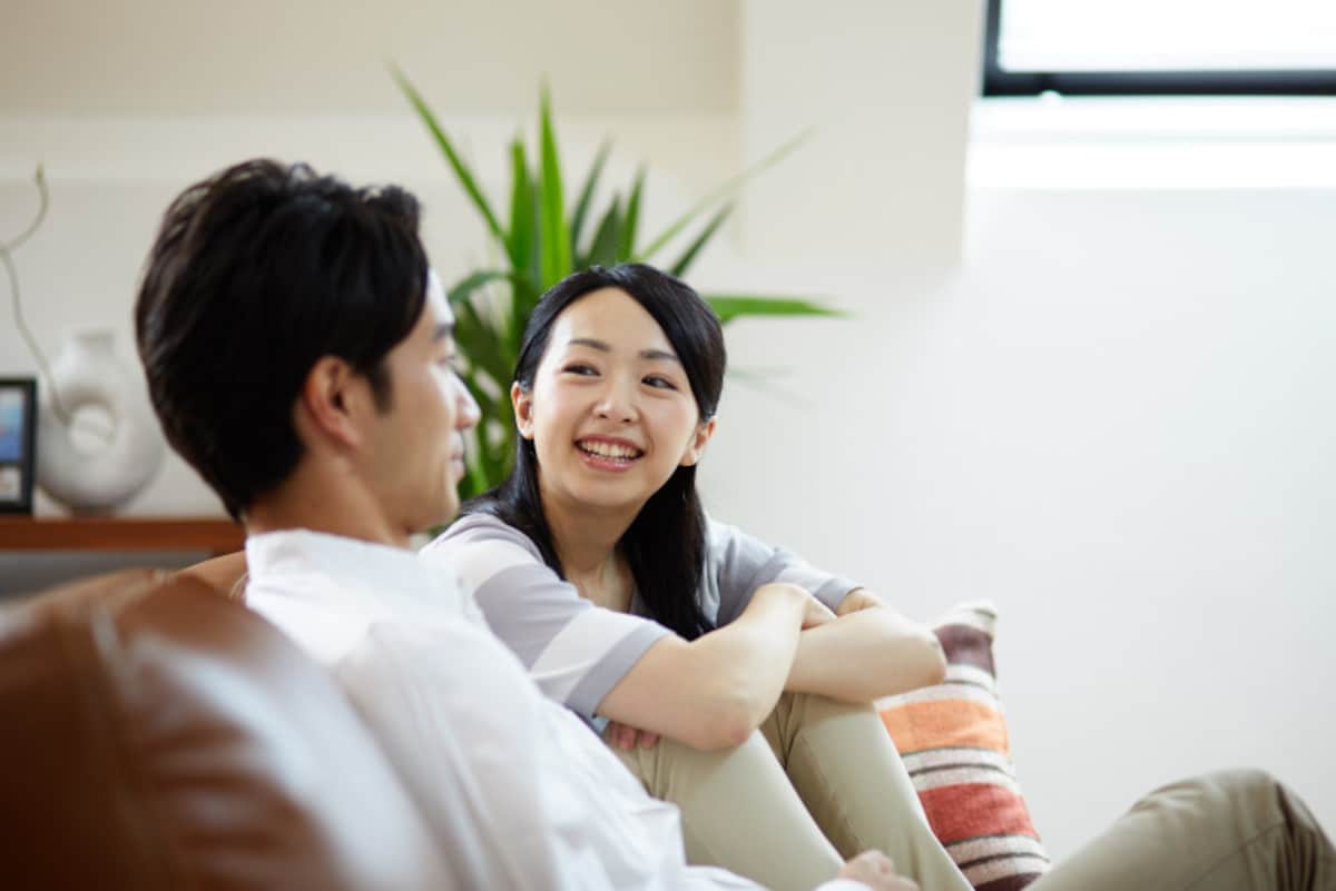 仮面夫婦を続けるか、離婚するか……。そう悩む前に、早めの対処を！