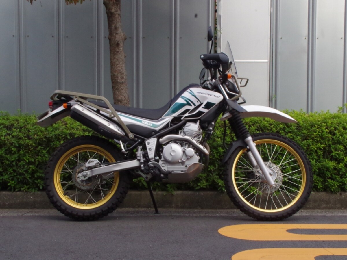 セロー250　サイドビュー
