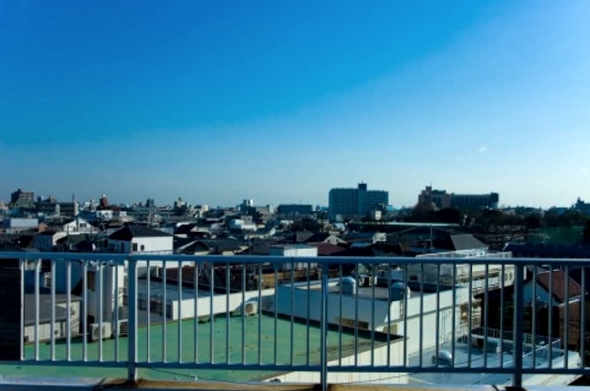 マンションのバルコニーの手すりには基準がある