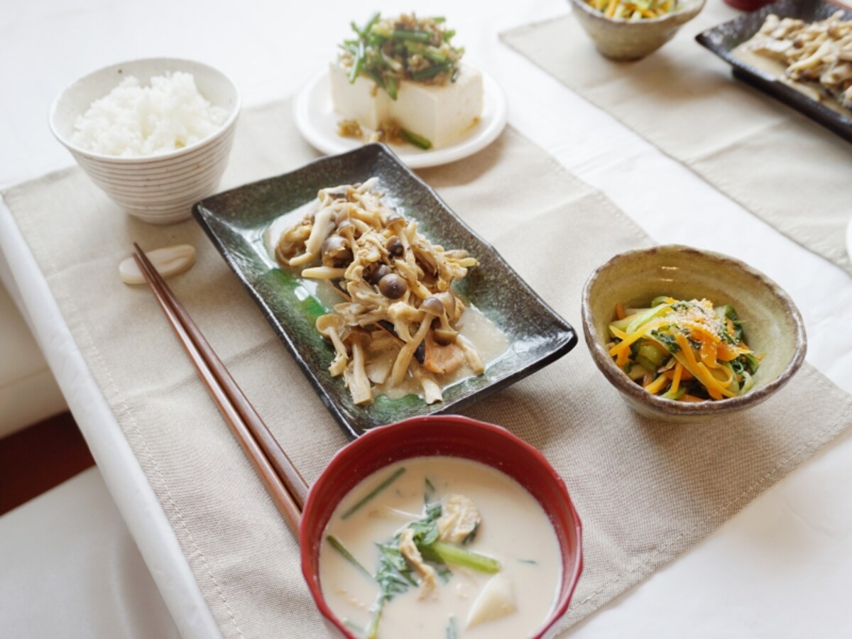 鮭とキノコの味噌マヨ蒸し定食