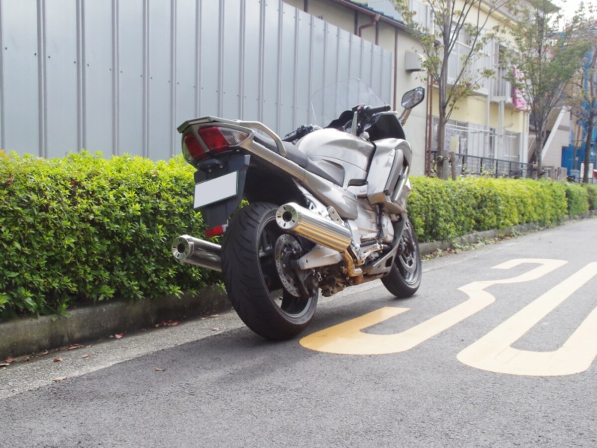 FJR1300AS リアビュー
