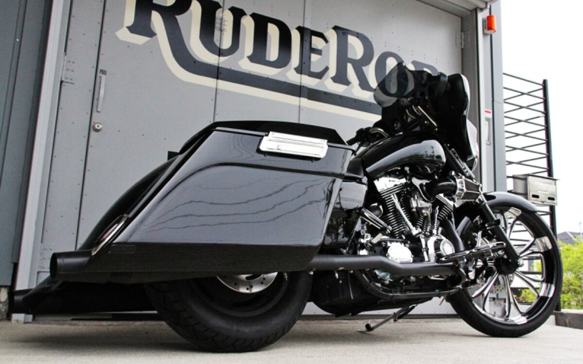 2006 FLHX / RUDE ROD CUSTOM CYCLE