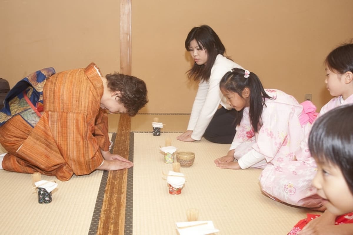 茶道,流派,裏千家,表千家,家元,茶道家,違い,三千家,茶道の流派,お茶,種類,茶道流派,お茶の流派,最大派閥,道具,作法,茶道具
