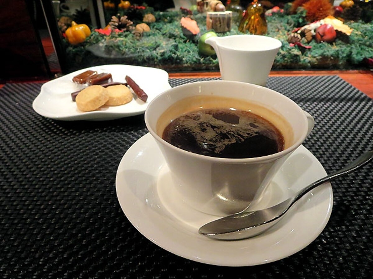 コーヒー、紅茶、又はエスプレッソ ミニャルディーズと共に