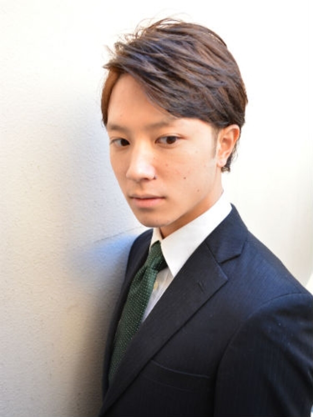 出来る男のアップバングビジネススタイル