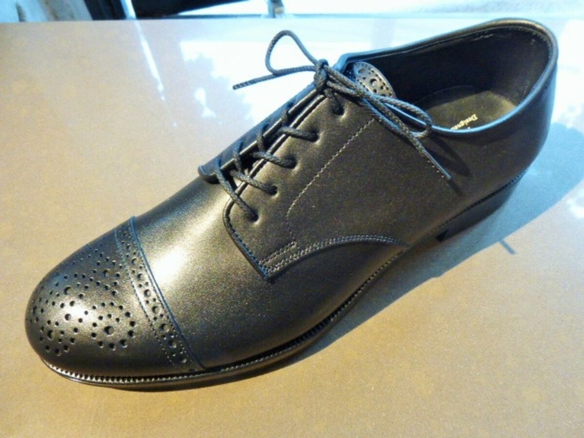 PUNCHED TOECAP