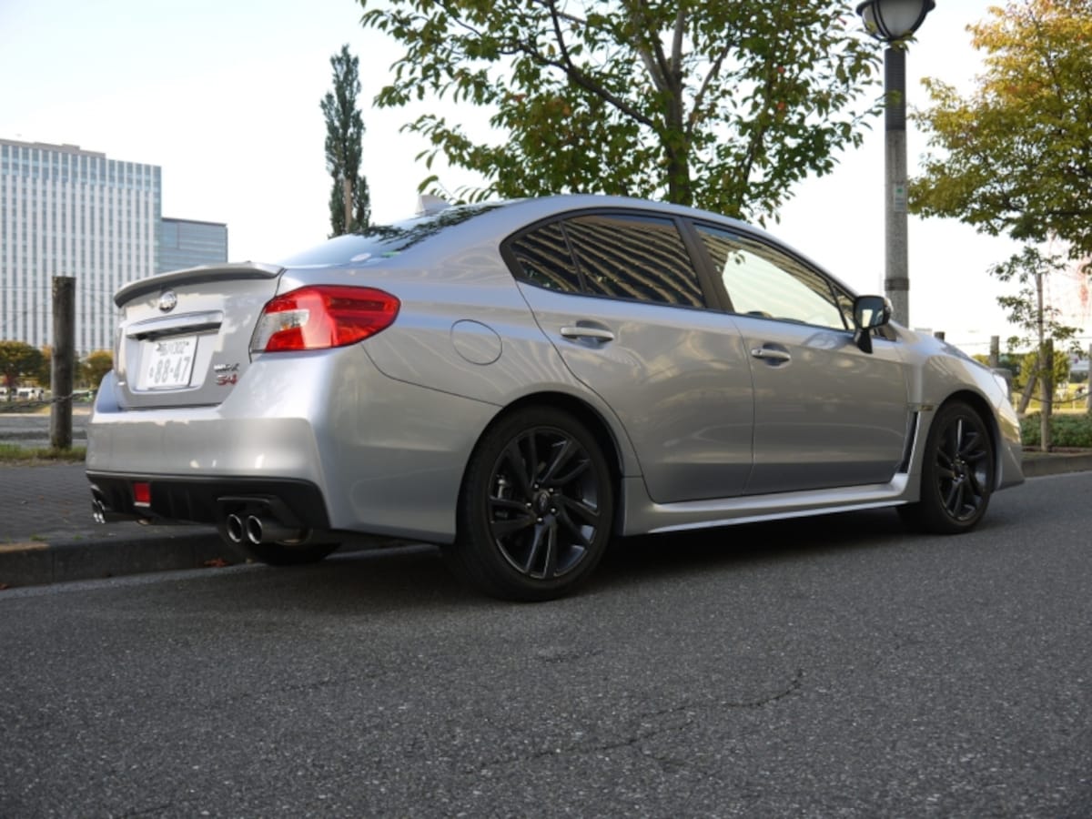 スバルWRX S4